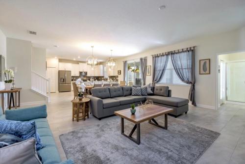 Champions Gate - 8908SD - image 9
