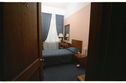 Grand Hotel Ukraine - image 4