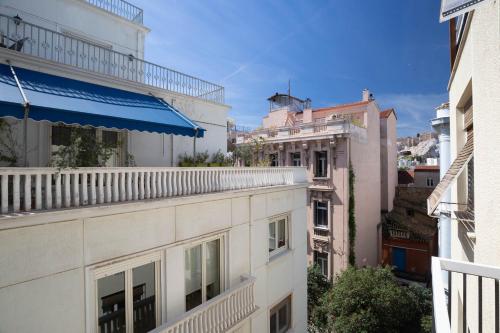 Central Cozy Apartments in Plaka by UPSTREET - image 9