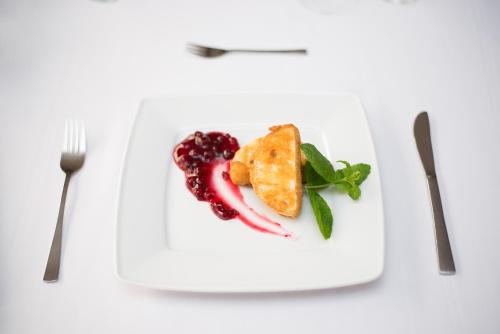 Hotel Karino Spa - image 13