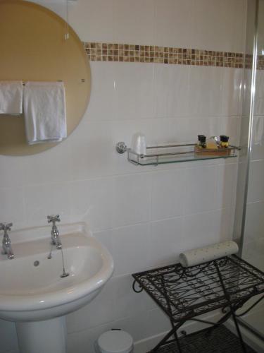 Shaftesbury Hotel Dundee - image 2