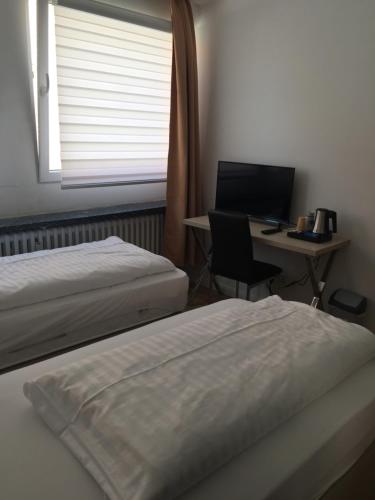 Hotel Central Hannover - image 11