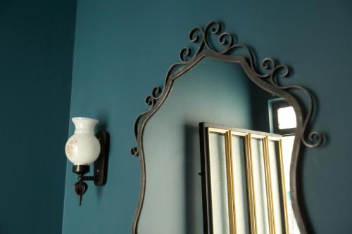 Live in Athens THISEIO Historic House - image 5