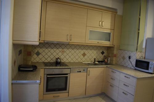 Historic Center Apartment at Thisseio, Athens (photo 6)