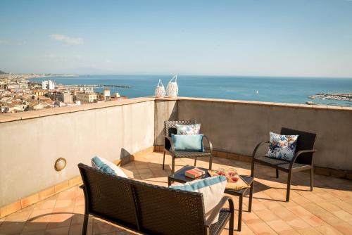 Junior Suite with Terrace image 7