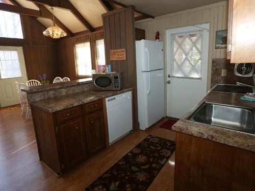 Pine Mountain Club Chalets Resort - image 12