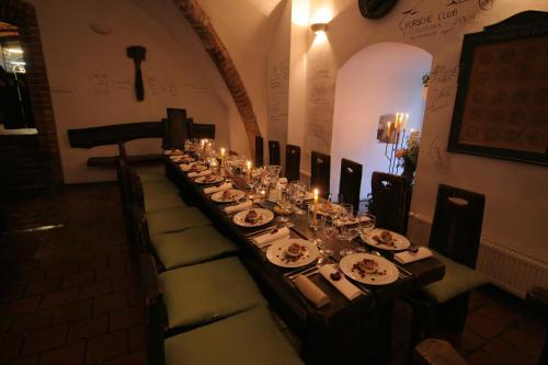 Ресторан, Zamek Reszel in Решель