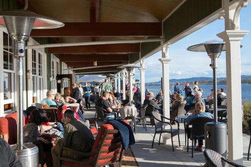 McMenamins Kalama Harbor Lodge - 레스토랑