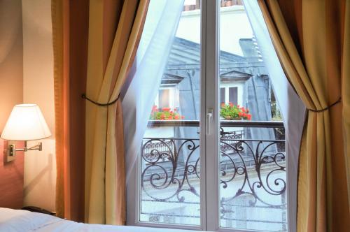 Hôtel Eden Montmartre Room Type - Triple Room