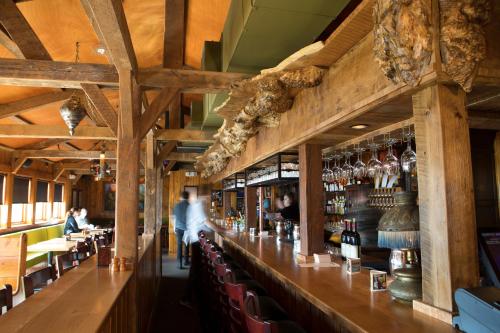 McMenamins Kalama Harbor Lodge - 레스토랑