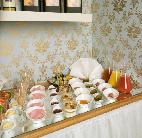 Annas Hotell - image 4