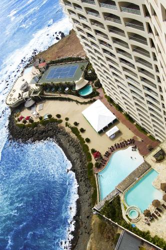 Las Olas Resort & Spa