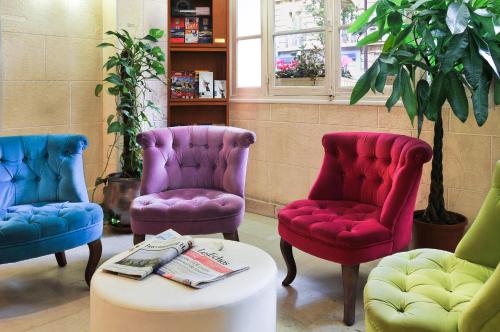 Előcsarnok, Eden Montmartre near Basilique du Sacre-Coeur de Montmartre