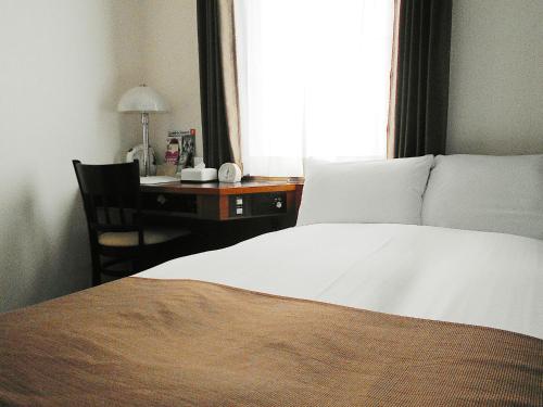 Double Room with Small Double Bed - Smoking