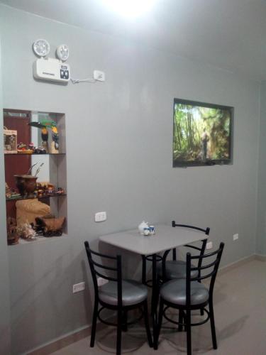Sunset Hostel Airport – Lima