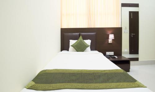 Treebo King'S Court Chandrasekharpur