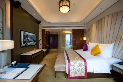 Double Room image 5