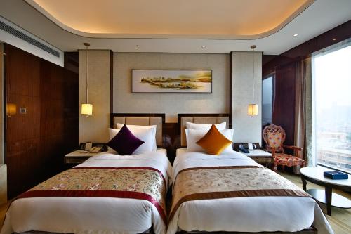 Chengdu CYNN Hotel - image 3