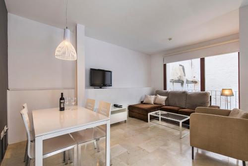 Elvira Suites Elvira Suites