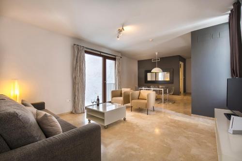 Elvira Suites Elvira Suites