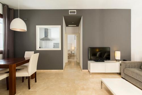 Elvira Suites Elvira Suites