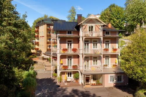 . Hotel Bergfried & Schönblick