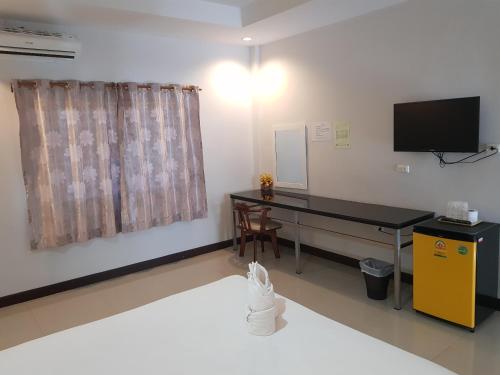 %name Happy House ชุมพร