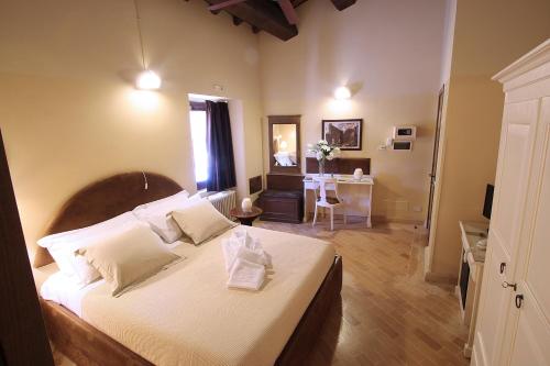 B&B Catillo