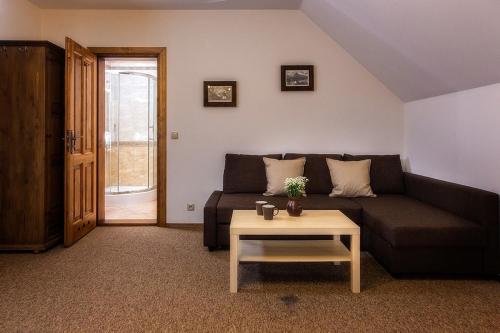 3 twin beds, 1 sofa bed