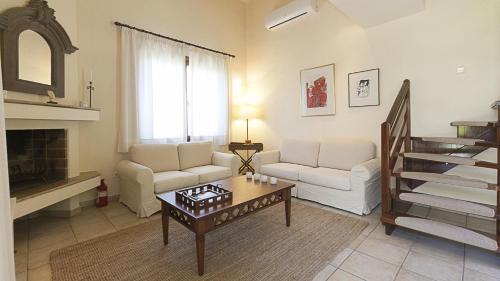  #FLH - Mediterrané Pool Villa 1 in Sani Beach