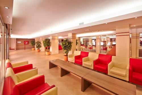 MLL Caribbean Bay - image 7