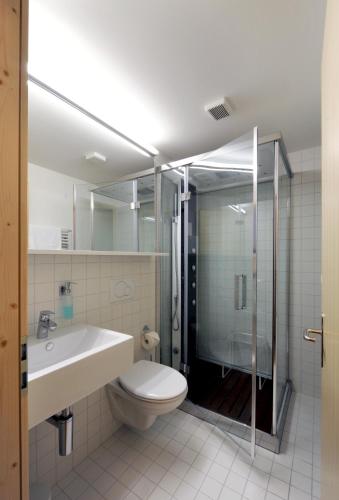 2 bedrooms, 2 beds
