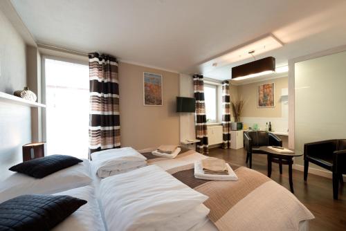 Double or Twin Room with Shower