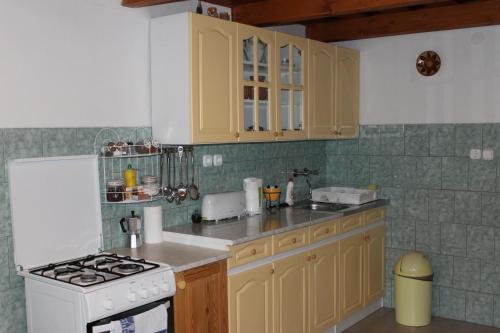 Dapur, Orban Porta in Szalafo