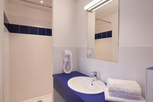 Hotel Le Petit Duquesne - image 12