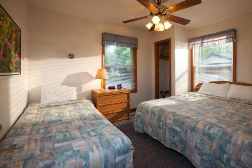 Goshorn Lake Cottage #23 - image 5