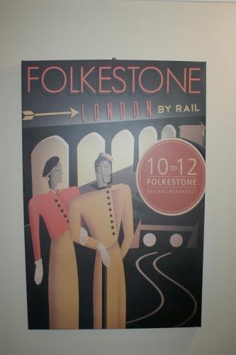 10to12 Folkestone - Accommodation