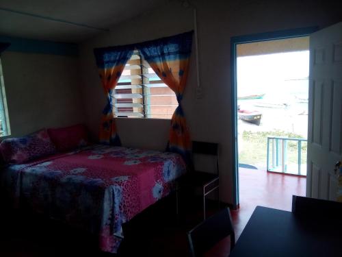 Waikiki Guest House in Treasure Beach