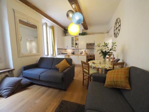 2 Bedroom Apartment Old Town Centre, Nice