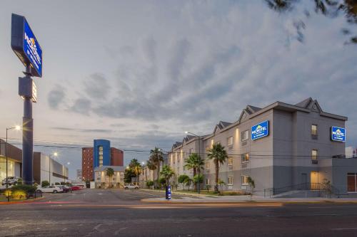 Microtel Inn & Suites by Wyndham Culiacán