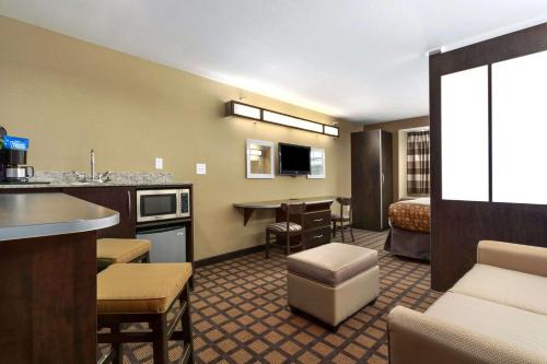 Microtel Inn & Suites by Wyndham Minot