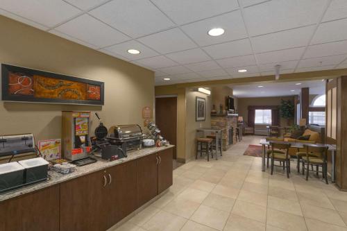 Food and beverages, Microtel Inn & Suites by Wyndham Minot in Minot (ND)