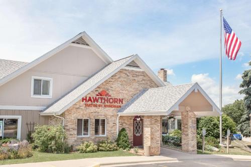 Hawthorn Extended Stay Hotel by Wyndham-Green Bay