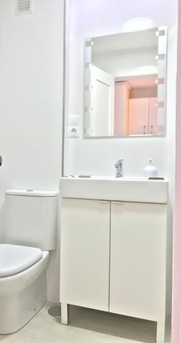 Estudios y Apartamentos Benal Beach — Photo 2