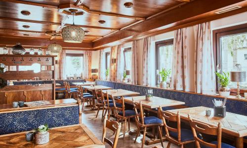 Restaurant, Boutique-Gasthof Ueberfuhr in Salzburg