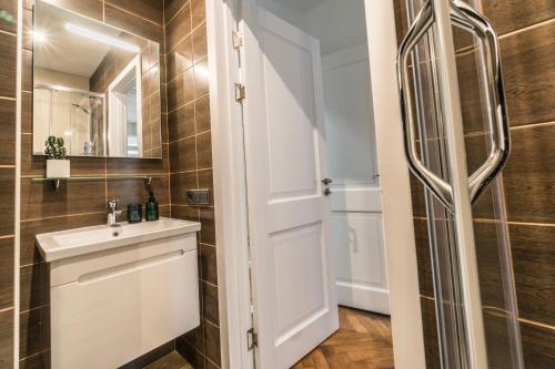 Greystone Suites & Apartments, Riga (photo 5)
