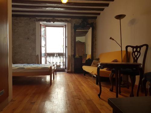  Lovely and romantic room with balcony in Poreč