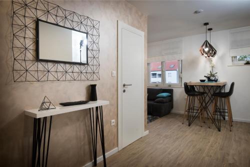 APARTMENTS-LUXURY, Split (photo 2)