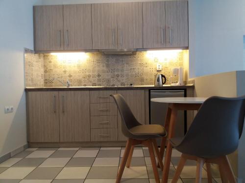 Konyha, Irida Studios in Agios Nikolaos