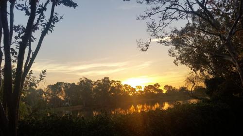 Lake House Benalla